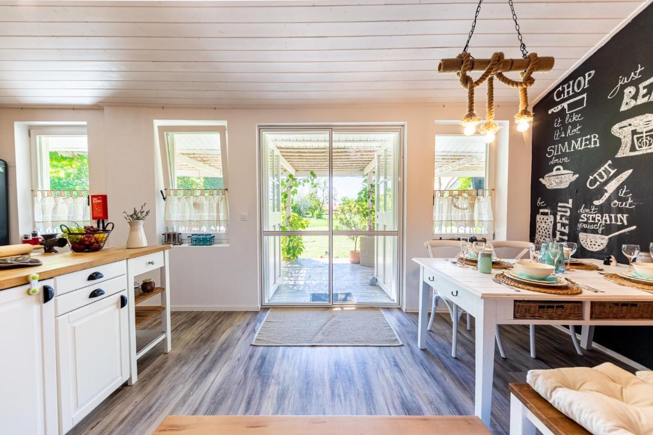 Berrybay Holidayhome Balatonkeresztur Luaran gambar